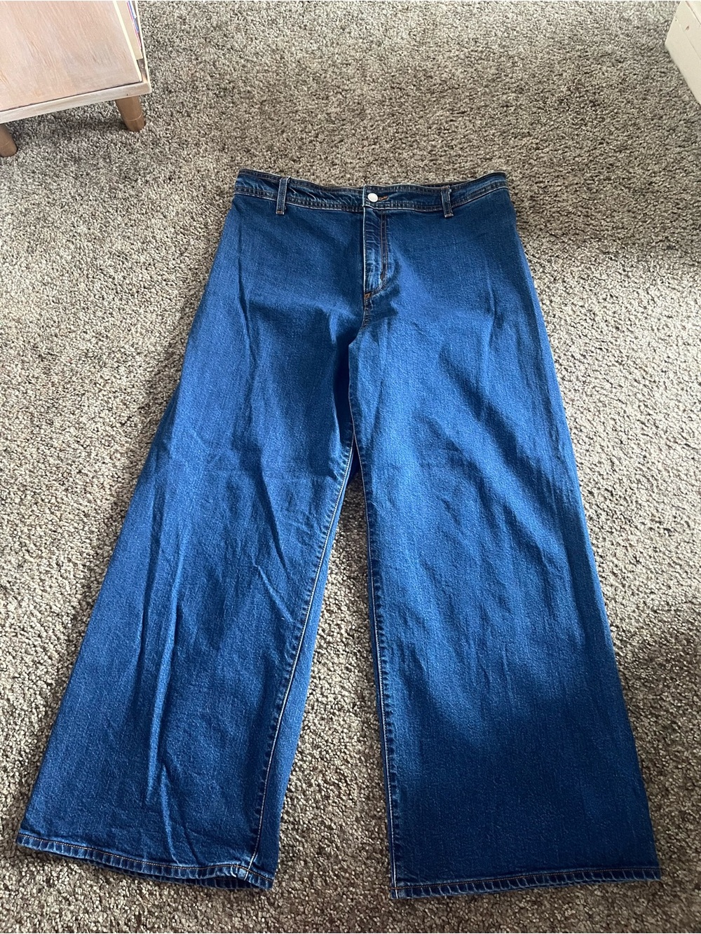 Classic Women’s Wide-Leg Jeans in Dark Blue